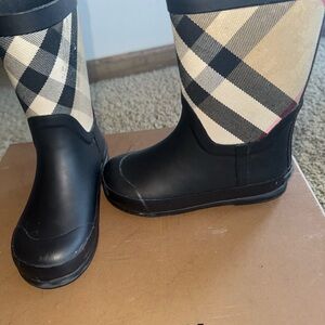 Burberry Black and Beige Kids Rain Boots